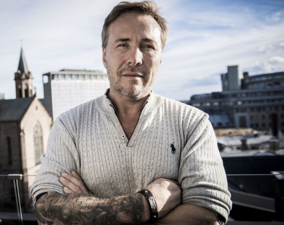 Michael trengte alkohol for å være normal. Men ville også være en bra pappa